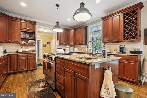 12061 Steven Ln, Dunkirk, MD 20754 photo 5