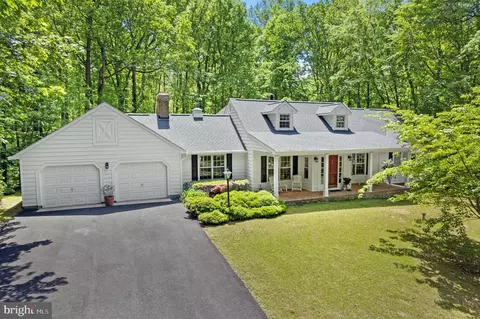7140 Persimmon Ln, Owings, MD 20736