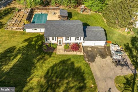 10050 Herring Pl, Saint Leonard, MD 20685