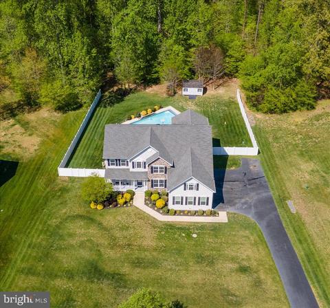 3734 Huntsman Dr, Huntingtown, MD 20639