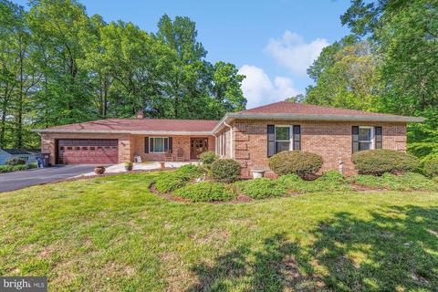 9700 Tara Dr, Dunkirk, MD 20754
