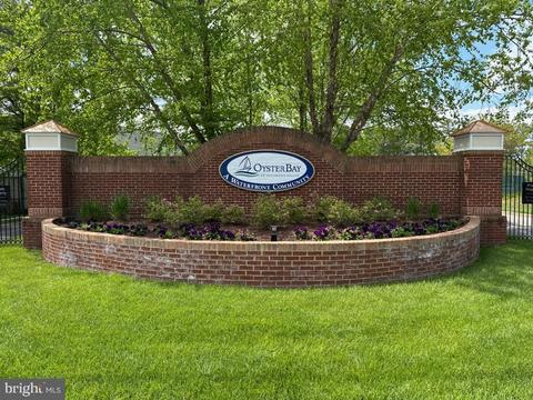 13812 Reef Way #203, Solomons, MD 20688