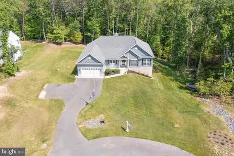 1945 Foxwood Ln, Lusby, MD 20657