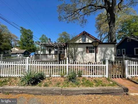 3828 8th St, North Beach, MD 20714