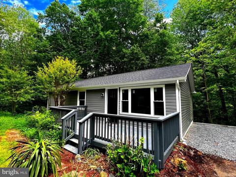 219 Helena Dr, Prince Frederick, MD 20678