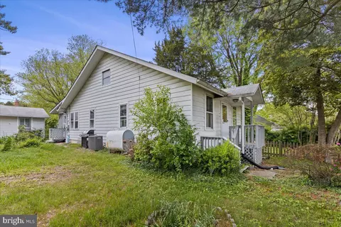 108 Bay Ave, Prince Frederick, MD 20678