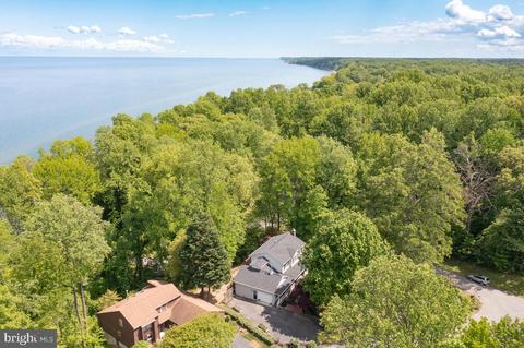 3568 Hilltop Dr, Port Republic, MD 20676