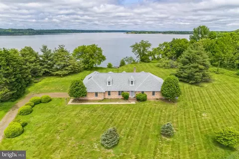 4655 Leitches Wharf Rd, Prince Frederick, MD 20678