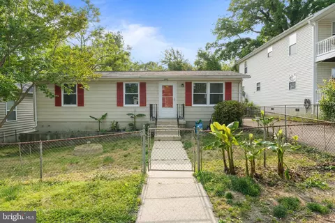 8730 D St, Chesapeake Beach, MD 20732
