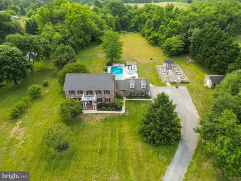 7041 Clyde Jones Rd, Owings, MD 20736