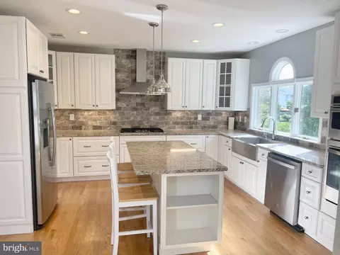 2835 Dunleigh Dr, Dunkirk, MD 20754 photo 5