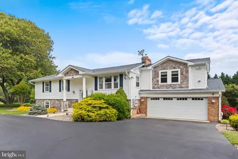 670 Cox Rd, Huntingtown, MD 20639