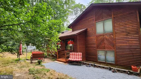 871 Forest Glen Rd, Lusby, MD 20657