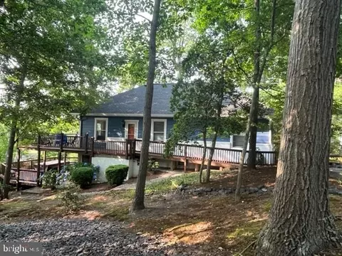 545 Swaggers Pt, Solomons, MD 20688