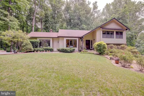3741 Pinewood Ct, Chesapeake Beach, MD 20732