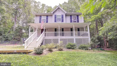 8520 Daryl Dr, Lusby, MD 20657
