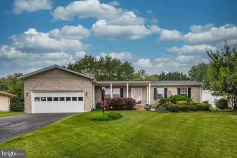 2110 Clearview Dr, Owings, MD 20736