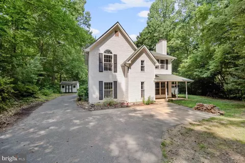 4465 Lancaster Dr, Saint Leonard, MD 20685 photo 2