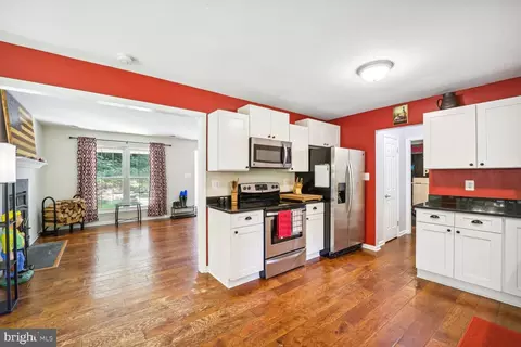 4465 Lancaster Dr, Saint Leonard, MD 20685 photo 7