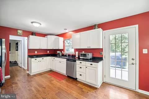 4465 Lancaster Dr, Saint Leonard, MD 20685 photo 8