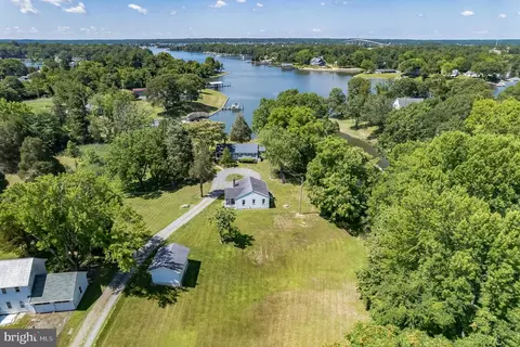 983 Ed Joy Rd, Lusby, MD 20657