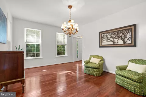 11928 Lyons Glen Ct, Dunkirk, MD 20754 photo 4