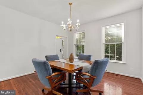 11928 Lyons Glen Ct, Dunkirk, MD 20754 photo 5