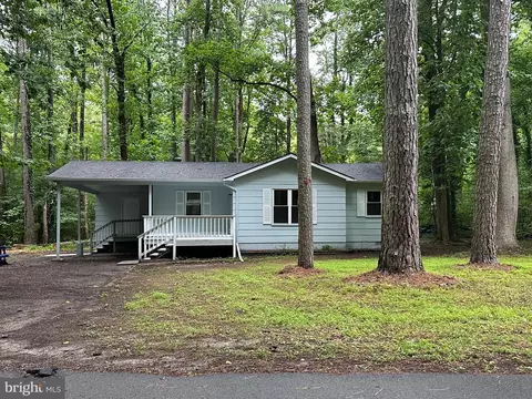308 Gray Dr, Lusby, MD 20657