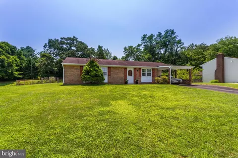 1232 Prince St, Dunkirk, MD 20754
