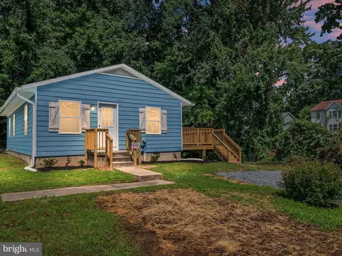 8956 Greenwood Ave, North Beach, MD 20714