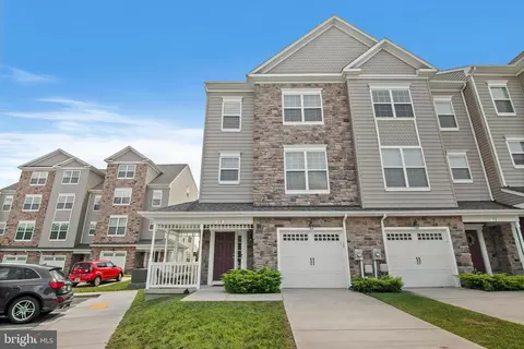 68 Clydesdale Ln, Prince Frederick, MD 20678