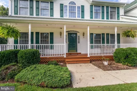 715 Patuxent Reach Dr, Prince Frederick, MD 20678