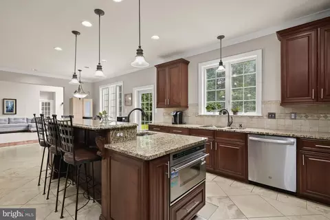 12042 Steven Ln, Dunkirk, MD 20754 photo 17