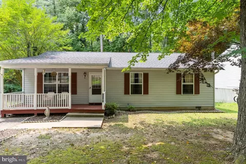 12107 Gringo Rd, Lusby, MD 20657