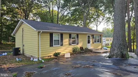 1110 Calvert Beach Rd, Saint Leonard, MD 20685
