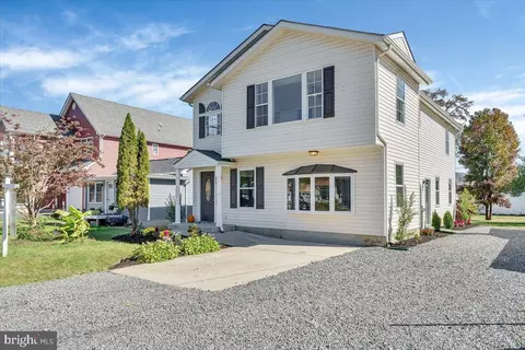 9209 Chesapeake Ave, North Beach, MD 20714