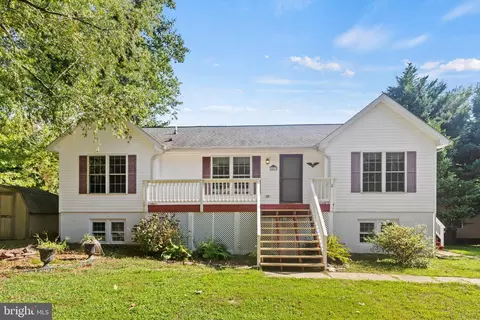 403 Chestnut Dr, Lusby, MD 20657