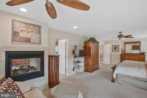 11203 Lakeside Dr, Dunkirk, MD 20754 photo 45