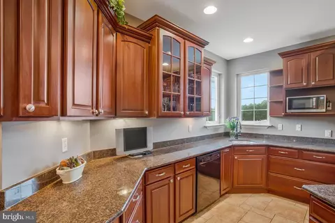 11203 Lakeside Dr, Dunkirk, MD 20754 photo 22