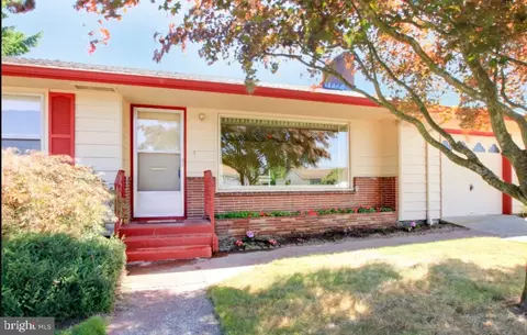 3402 Adelina Rd, Prince Frederick, MD 20678
