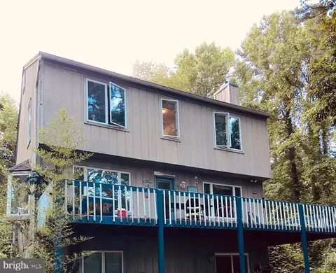 431 Seagull Ln, Lusby, MD 20657
