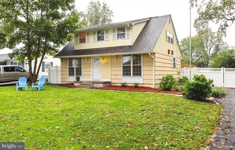 3615 5th St, North Beach, MD 20714