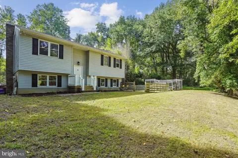 7680 Old Bayside Rd, Chesapeake Beach, MD 20732