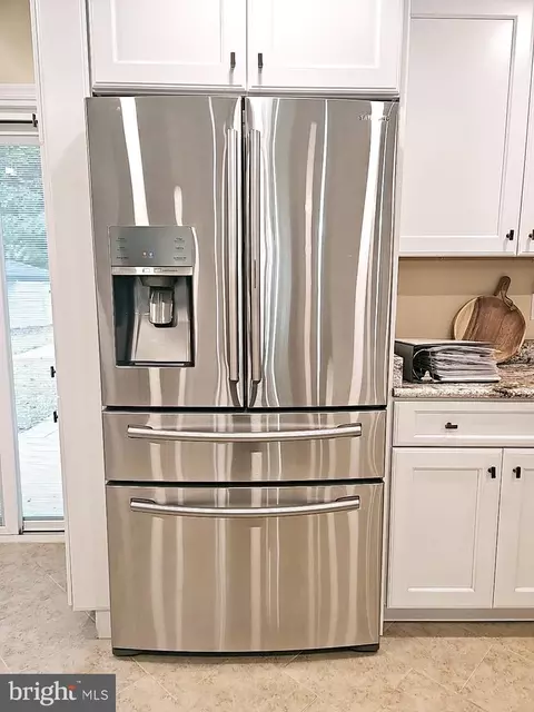 Kitchen - 10600 Ward Rd, Dunkirk, MD 20754 photo 8 of 19