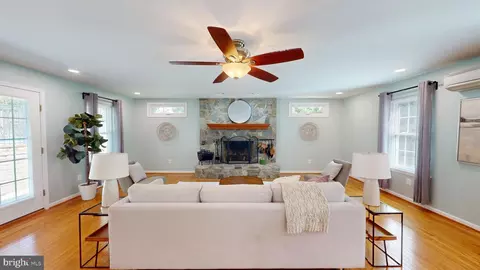 Living - 10600 Ward Rd, Dunkirk, MD 20754 photo 3 of 18