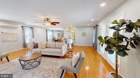 Living - 10600 Ward Rd, Dunkirk, MD 20754 photo 6 of 18