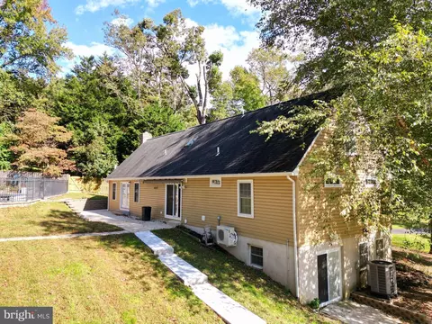 Exterior - 10600 Ward Rd, Dunkirk, MD 20754 photo 20 of 27