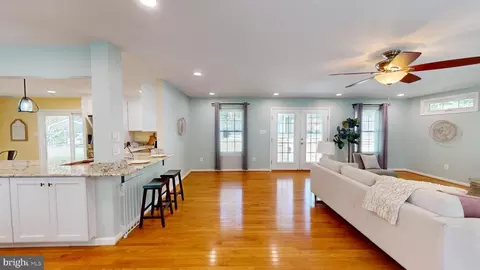 Living - 10600 Ward Rd, Dunkirk, MD 20754 photo 2 of 18