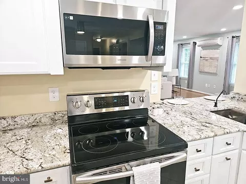 Kitchen - 10600 Ward Rd, Dunkirk, MD 20754 photo 11 of 19