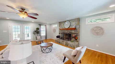 Living - 10600 Ward Rd, Dunkirk, MD 20754 photo 12 of 18